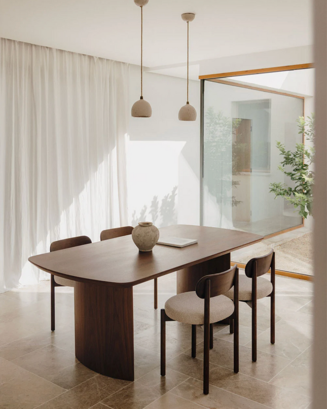 Dining Table Set 200 × 100 cm in Wood with 4 Bouclé Chairs – Bianca